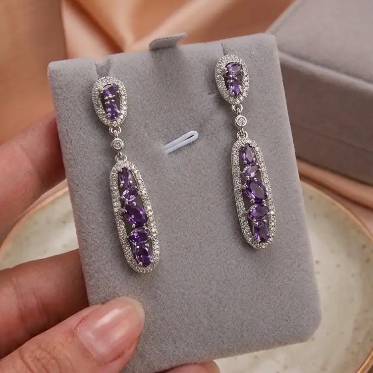 ARETES PLATEADOS ELEGANTES