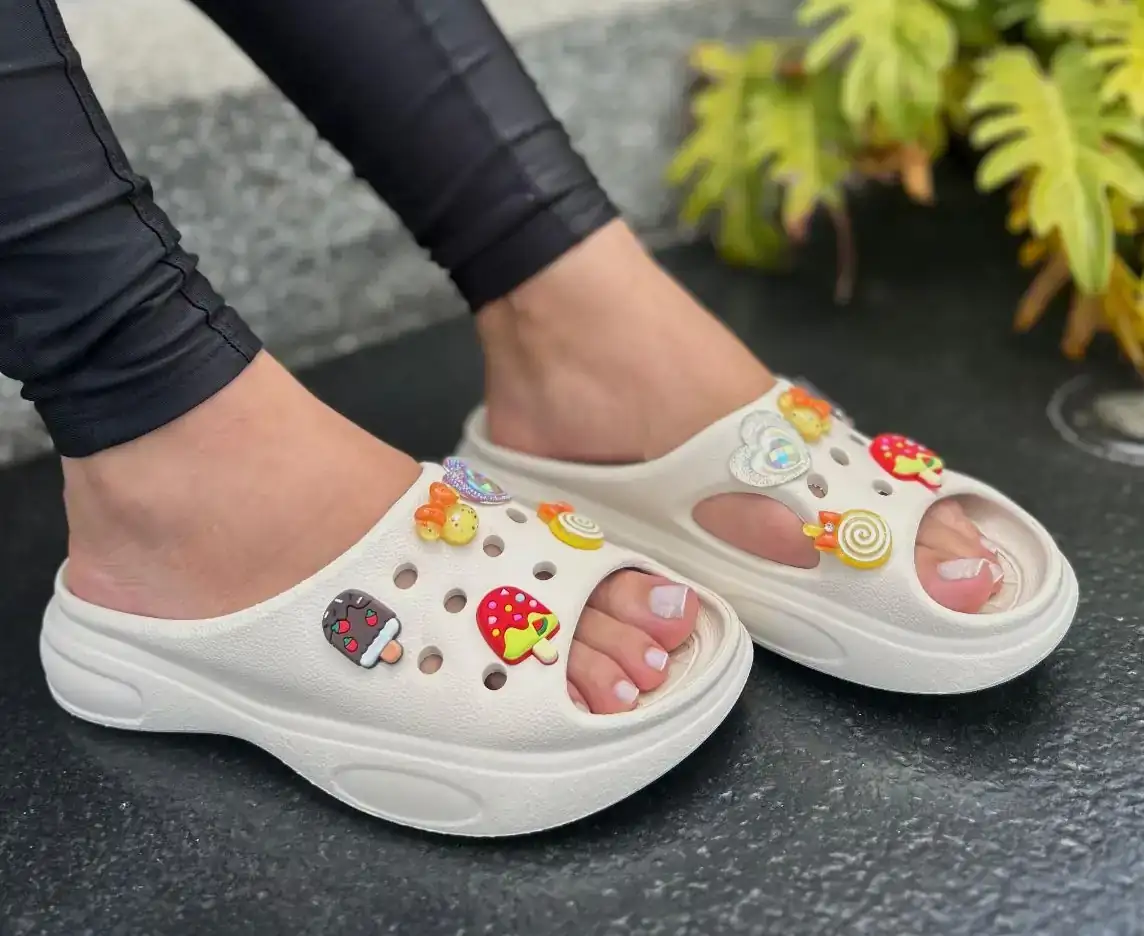 CHINELO NUVEM BOTONS (GRADE) 4