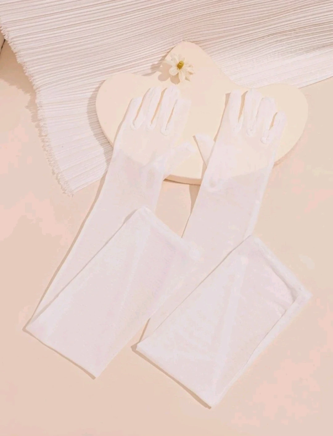 Par Guantes blancos 4