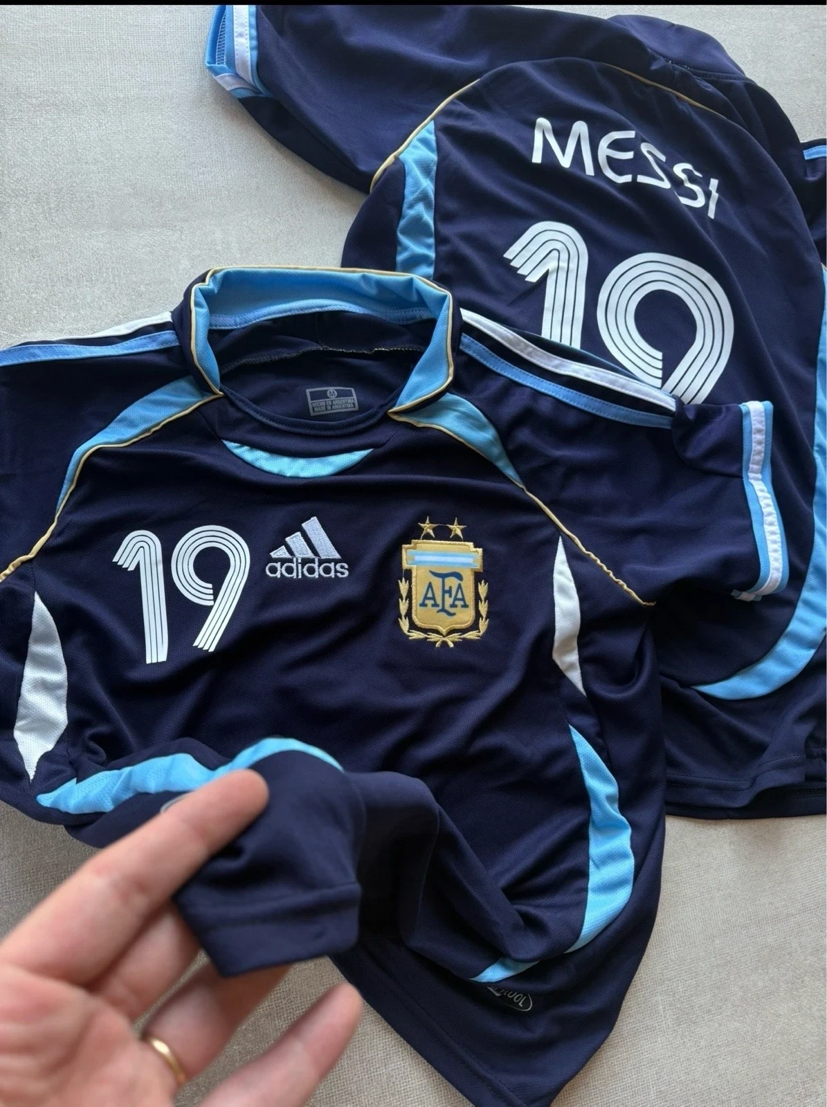CAMISETA RETRO MESSI