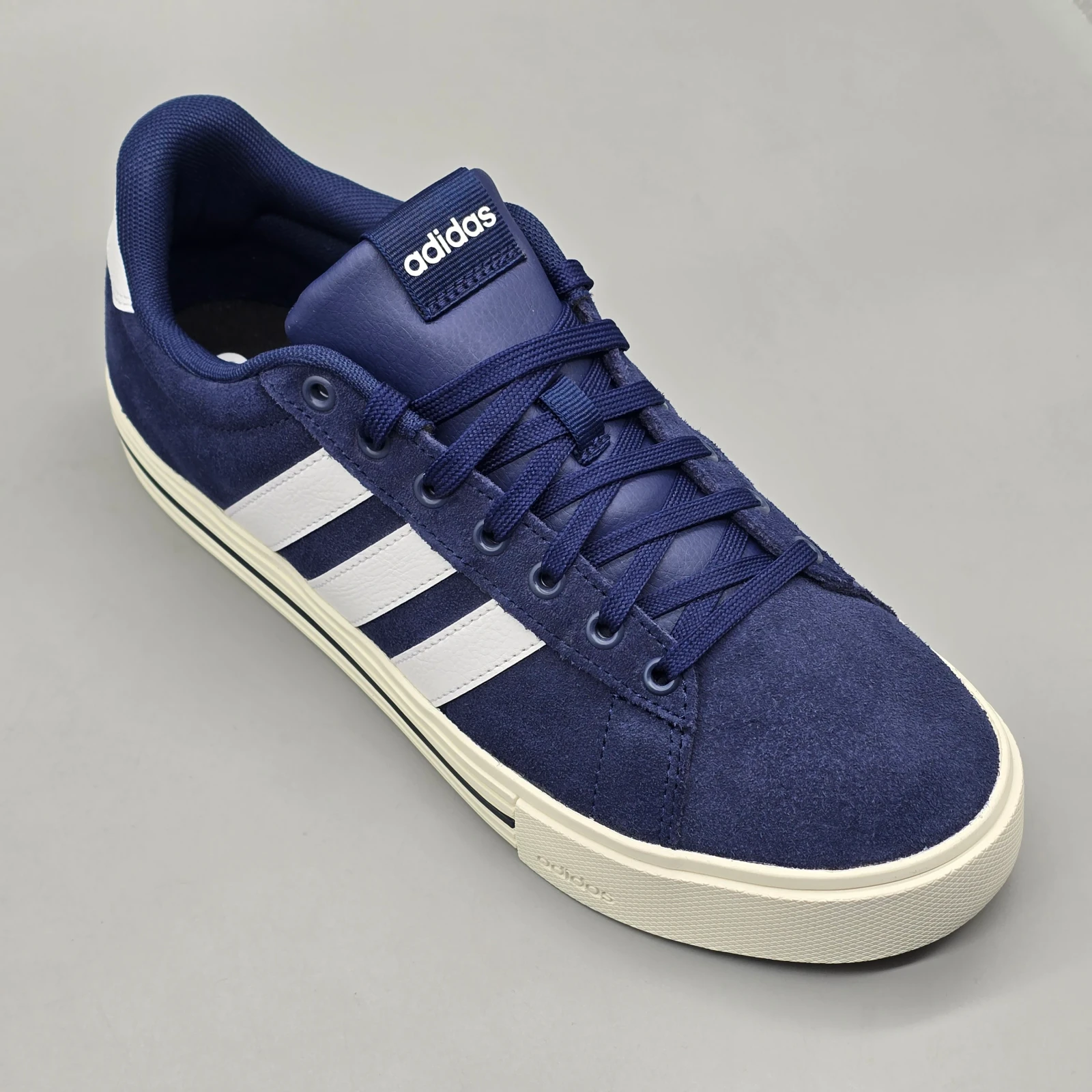 ADIDAS DAILY 4.0 4