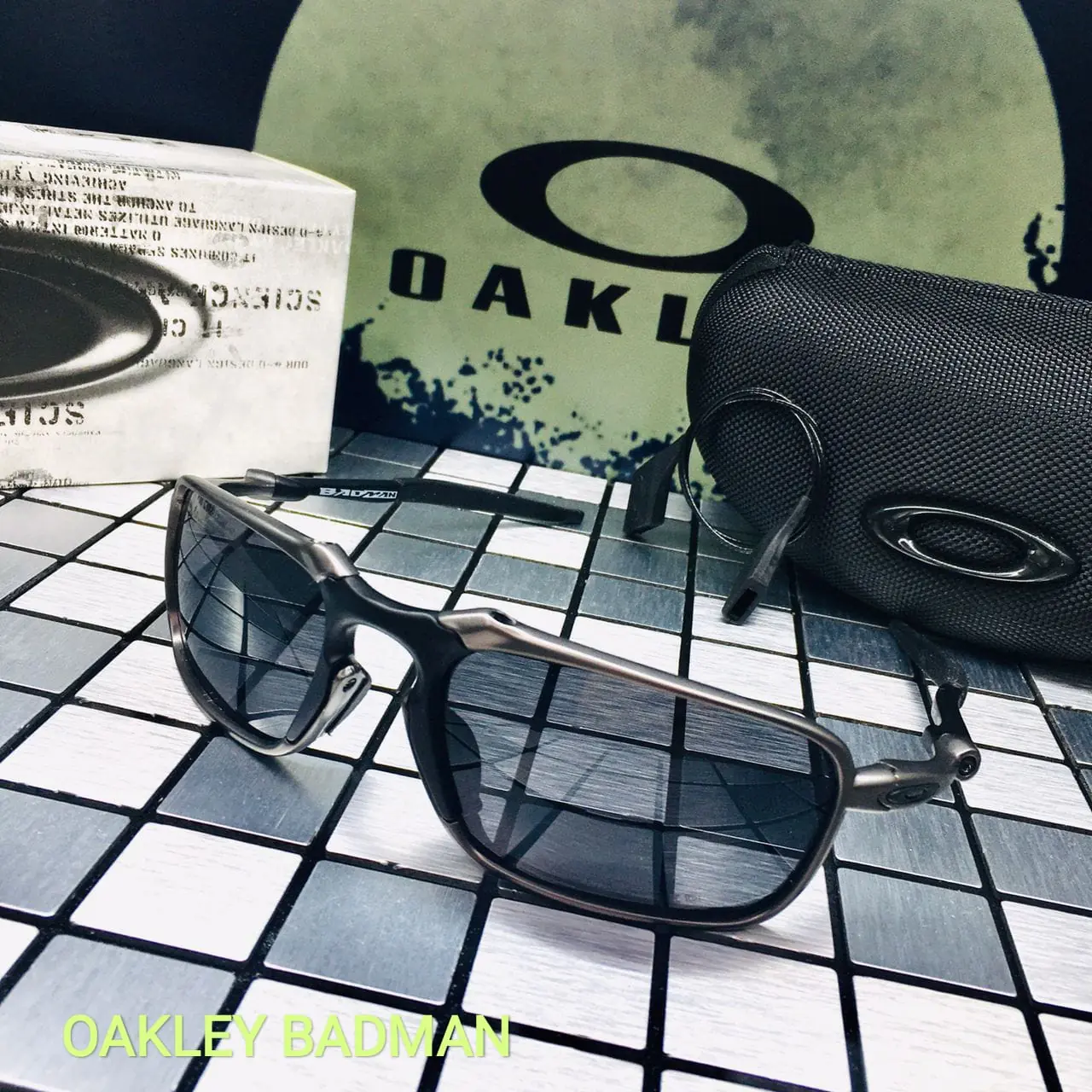 OAKLEY BADMAN AAA 2