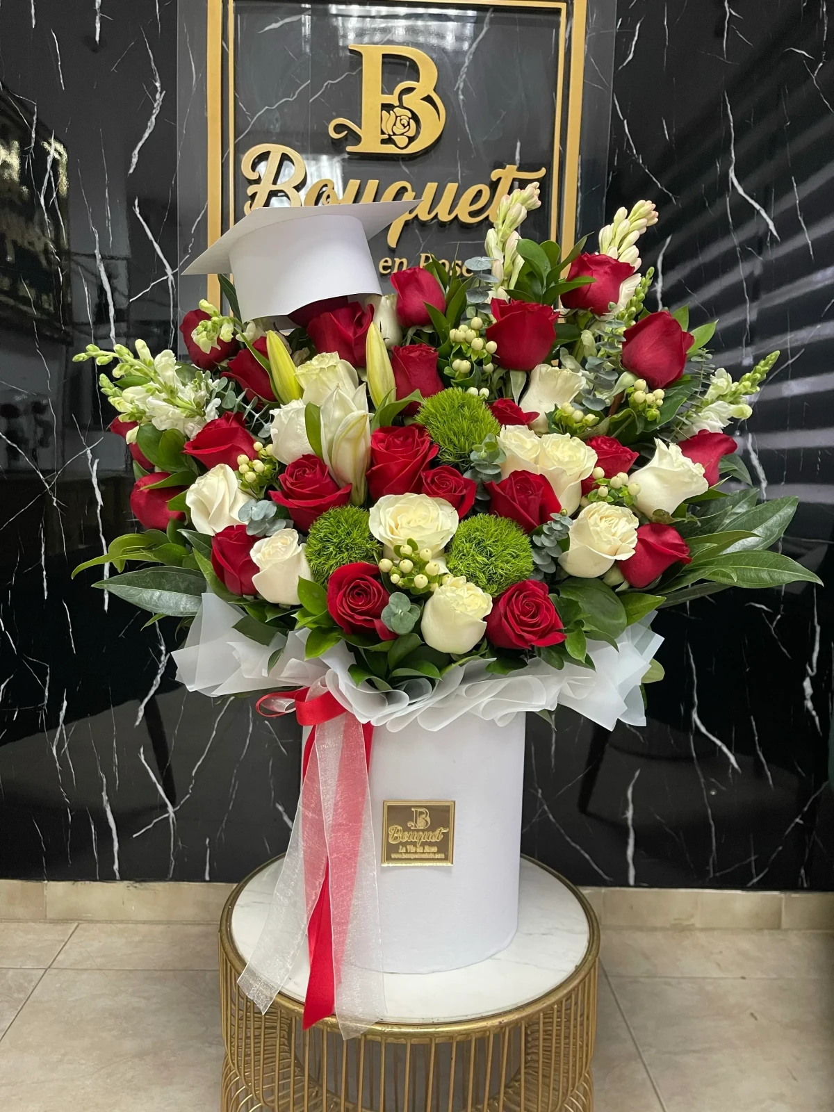 Bouquet rosas rojas y blancas