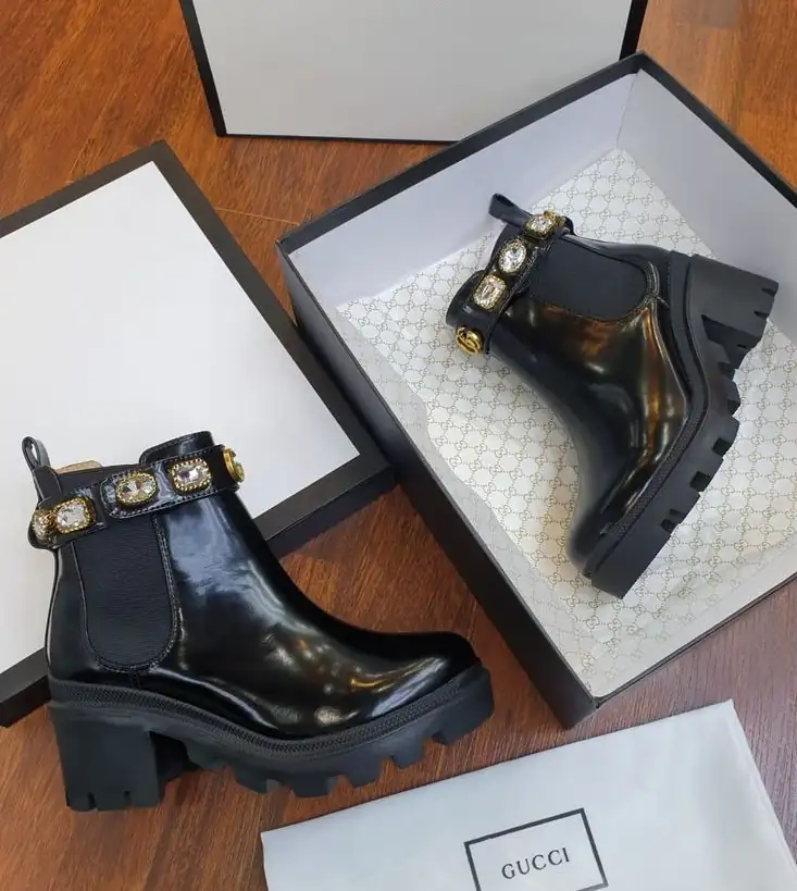Gucci  2
