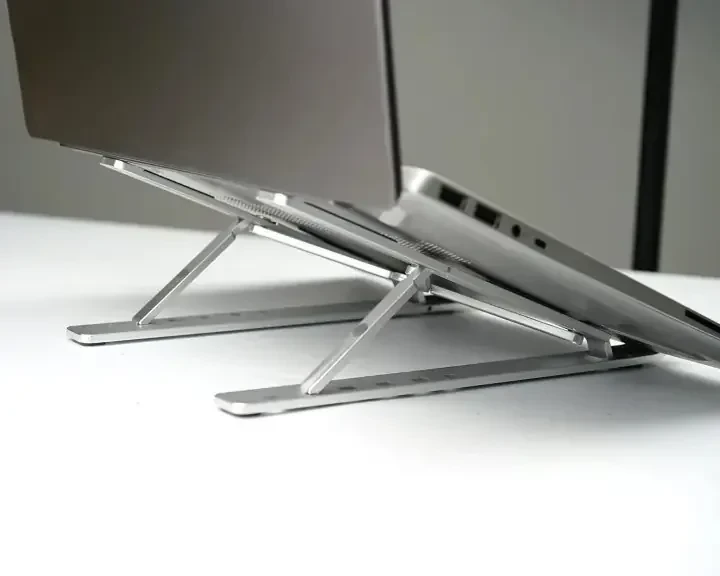 LAPTOP STAND ALUMINIO  3