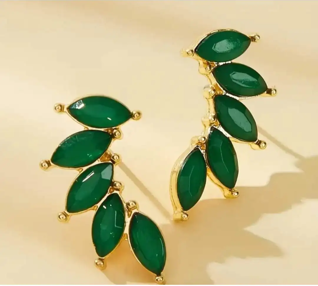 Aretes de hoja