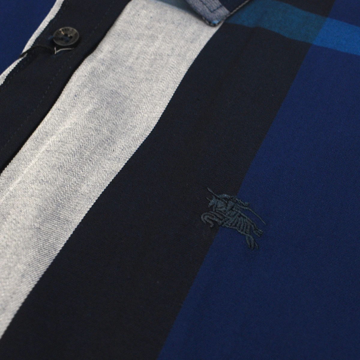 Camisa Burberry 5