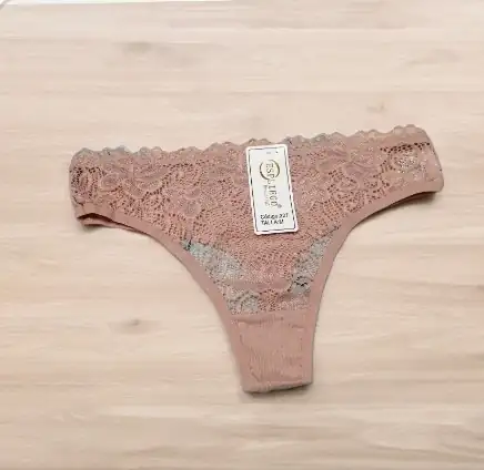 Panty tipo tanga encaje 3