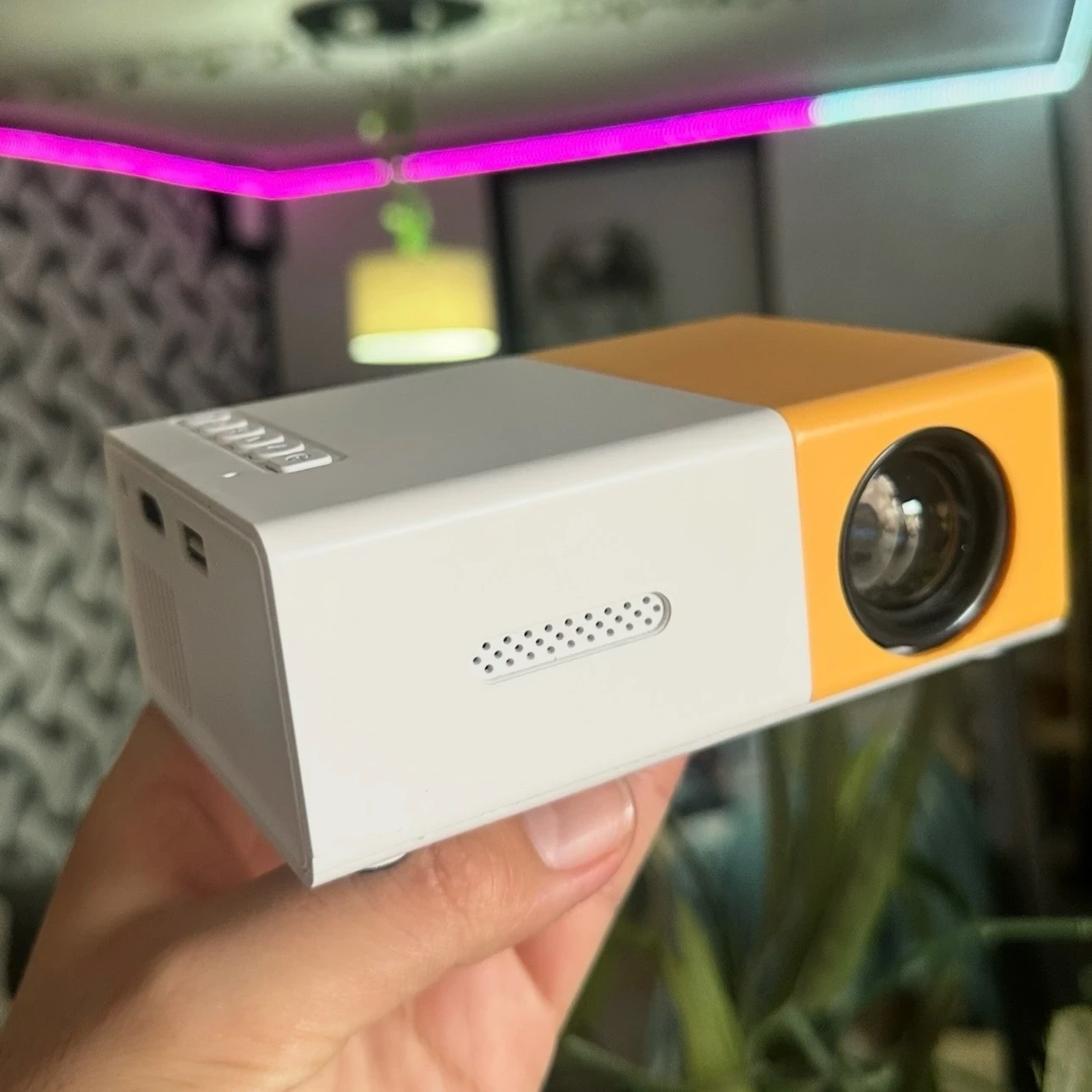 Mini Proyector 2
