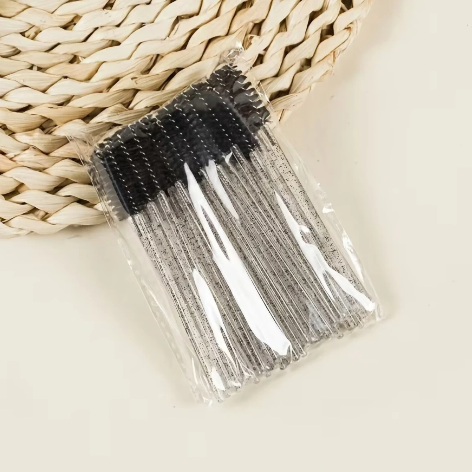 Set 10 Cepillos Descartables para Cejas y Pestañas 3
