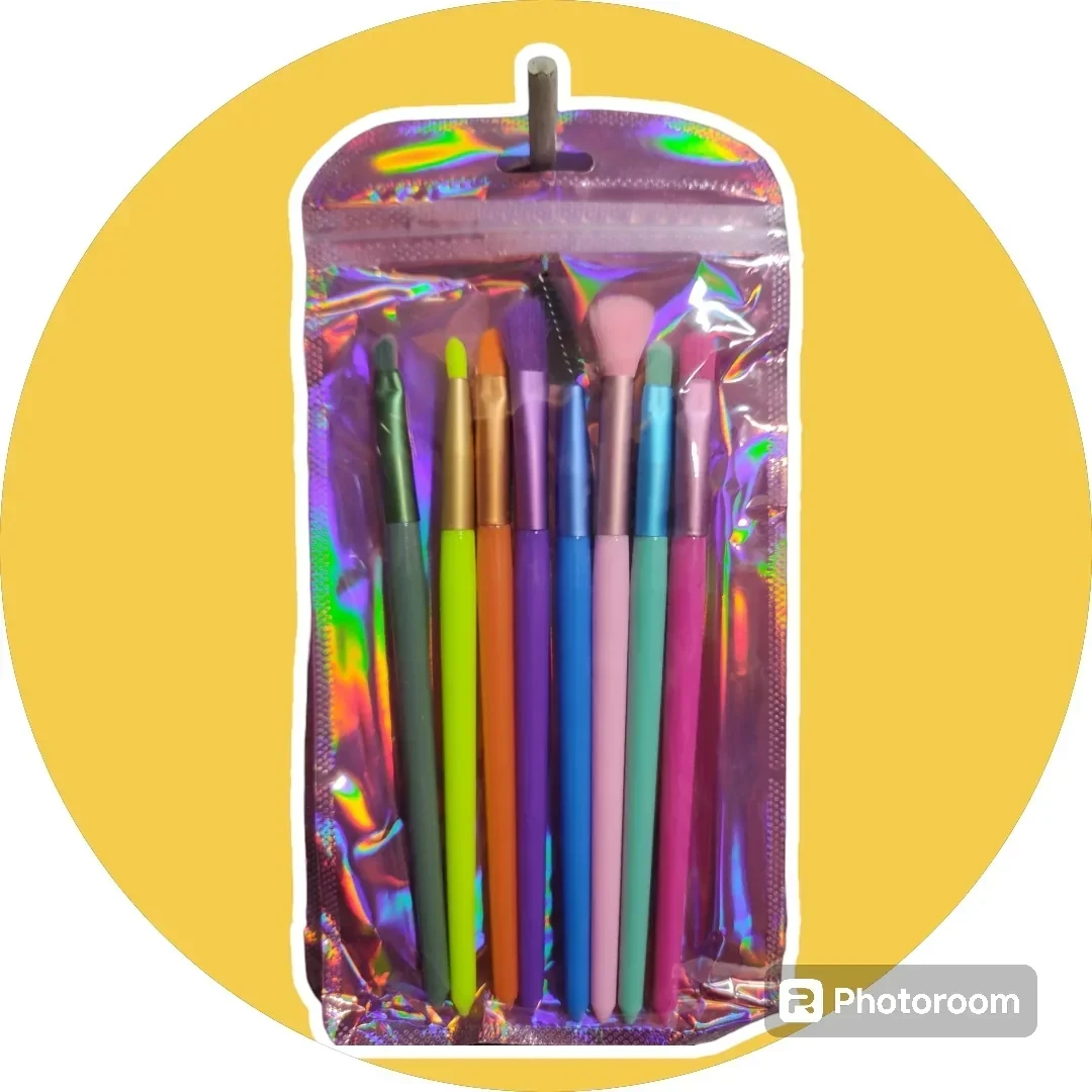 SET MAQUILLAJE X 8 PCS COLORES