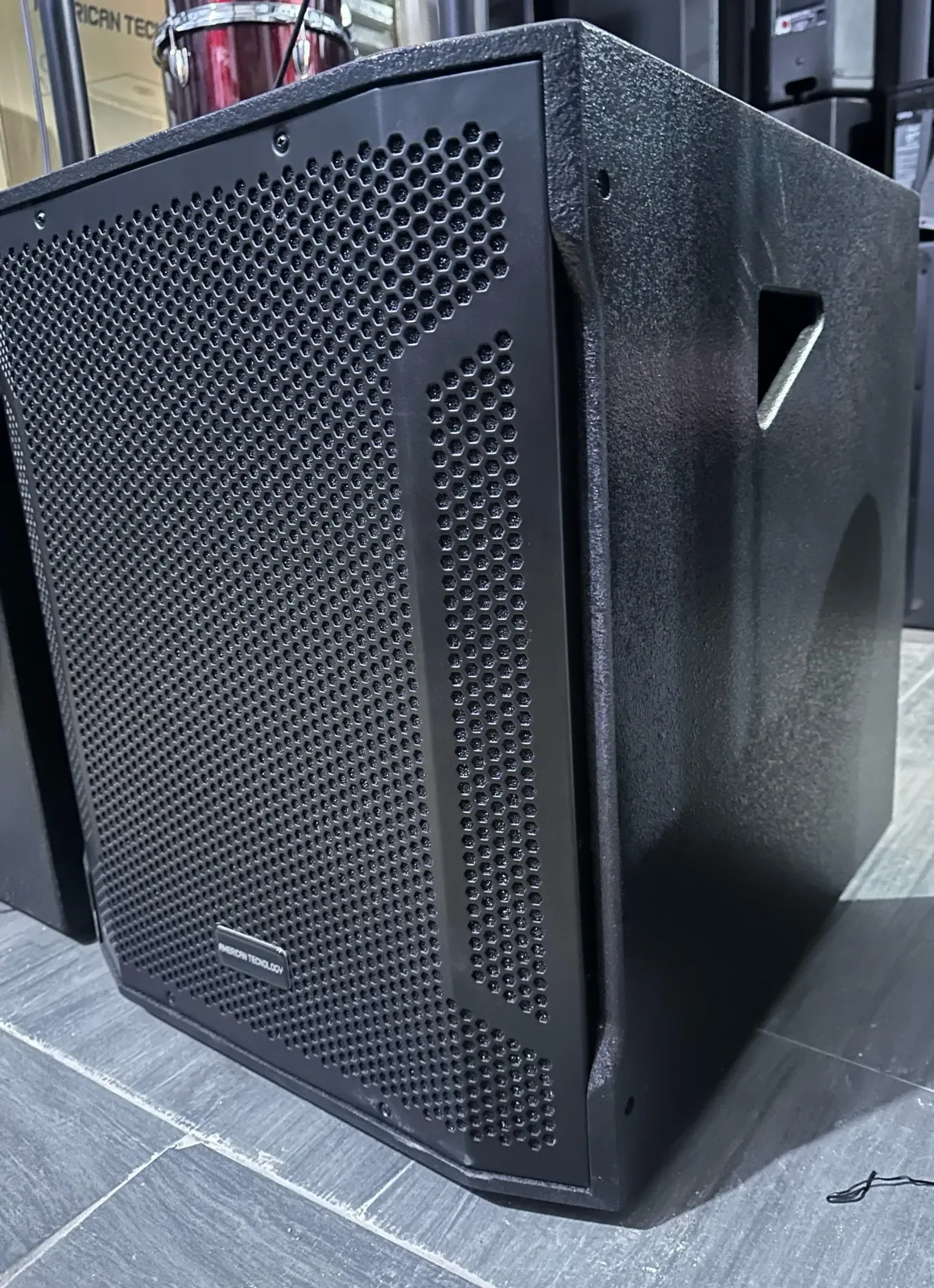 LINE ARRAY AMERICAN TECNOLOGY WM-727 9