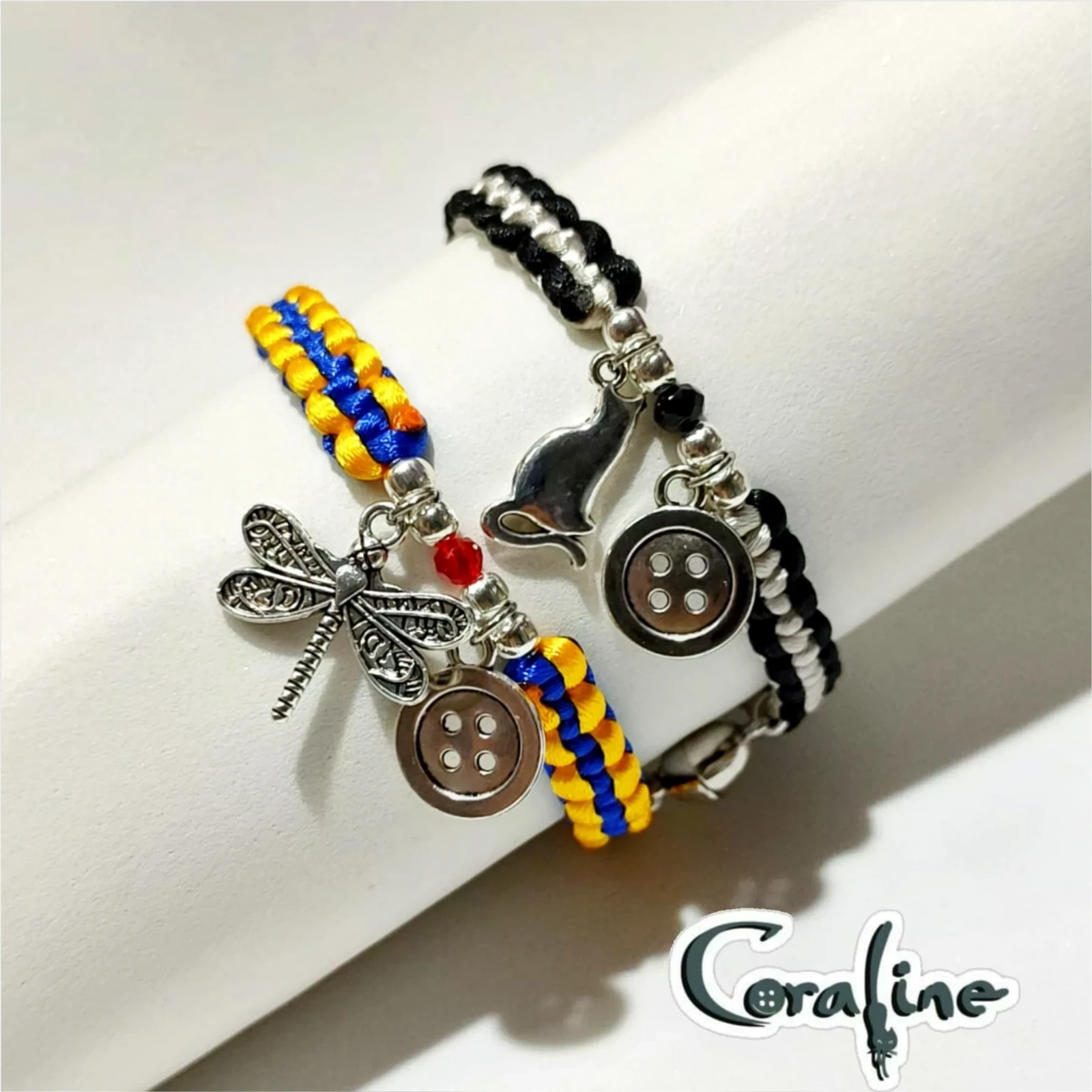 Dúo Pulseras de Coraline y Wybie 2