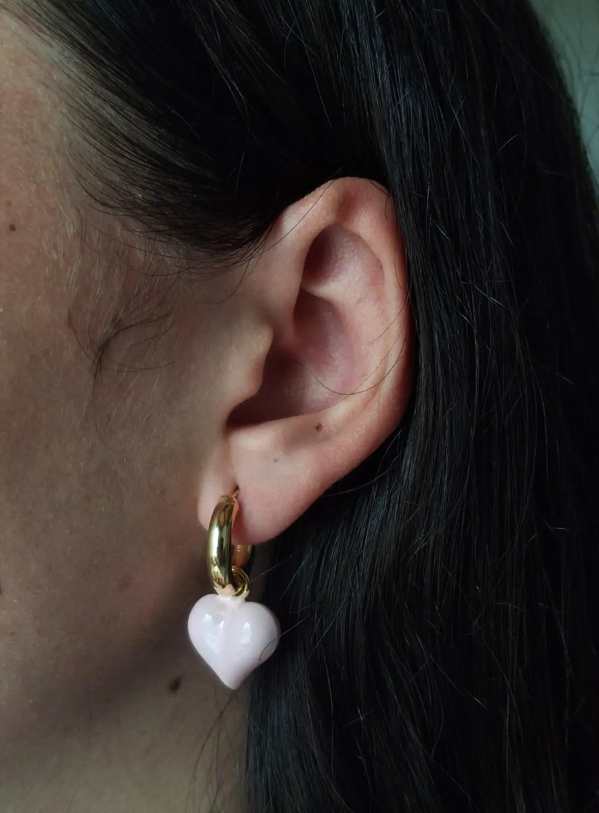 Arete corazon rosado 