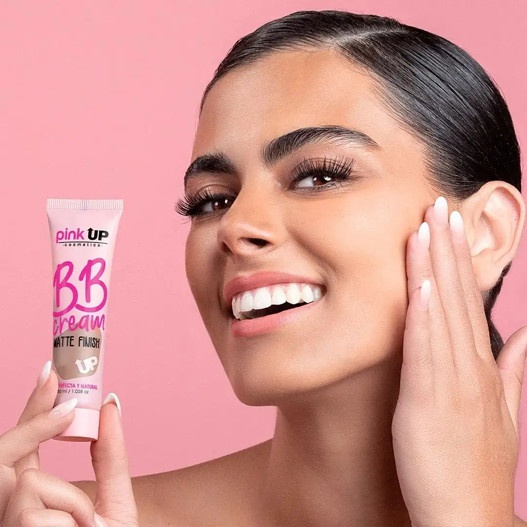 BB Cream matte Finish tono Tan Pink Up