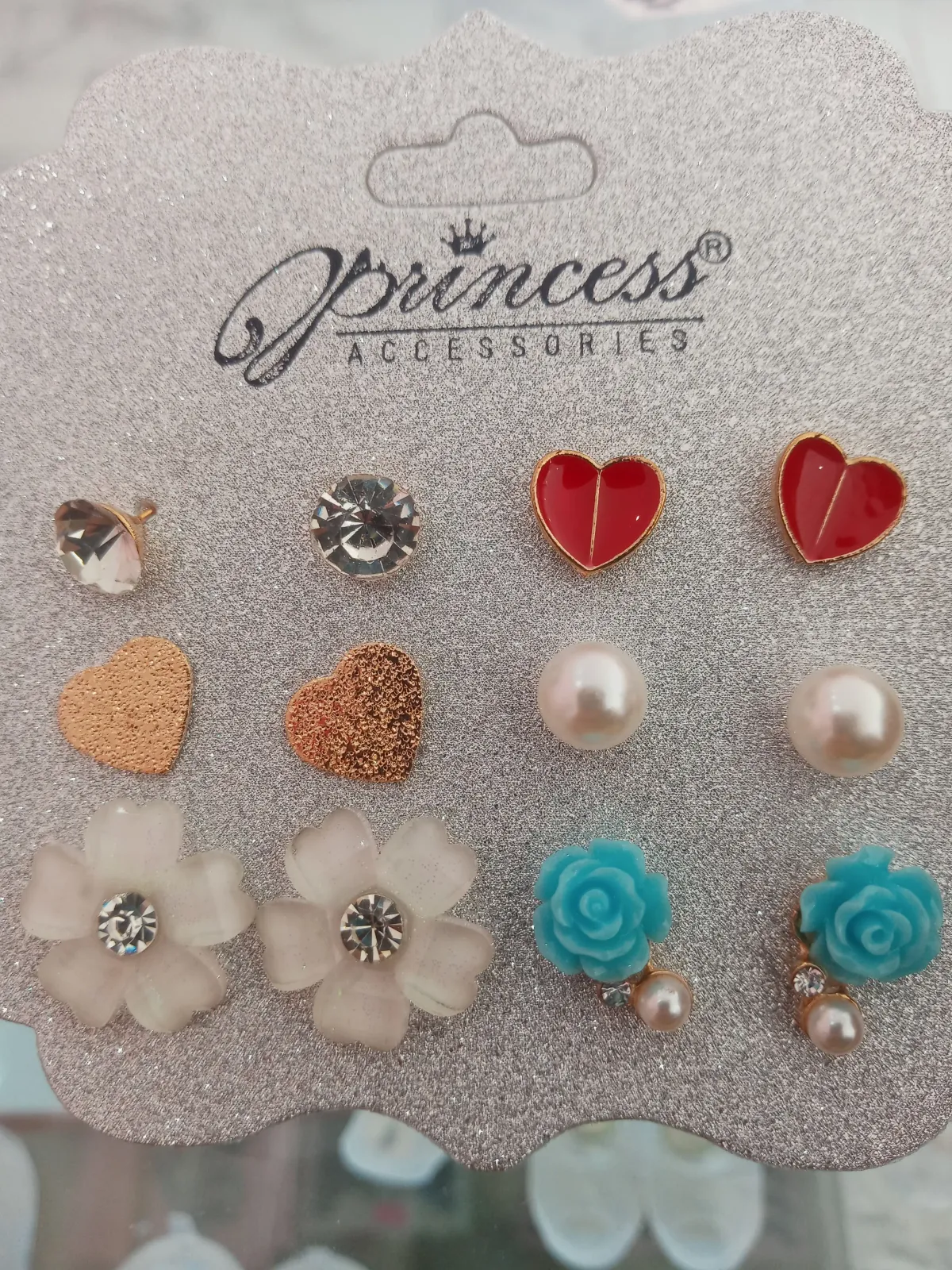Aretes