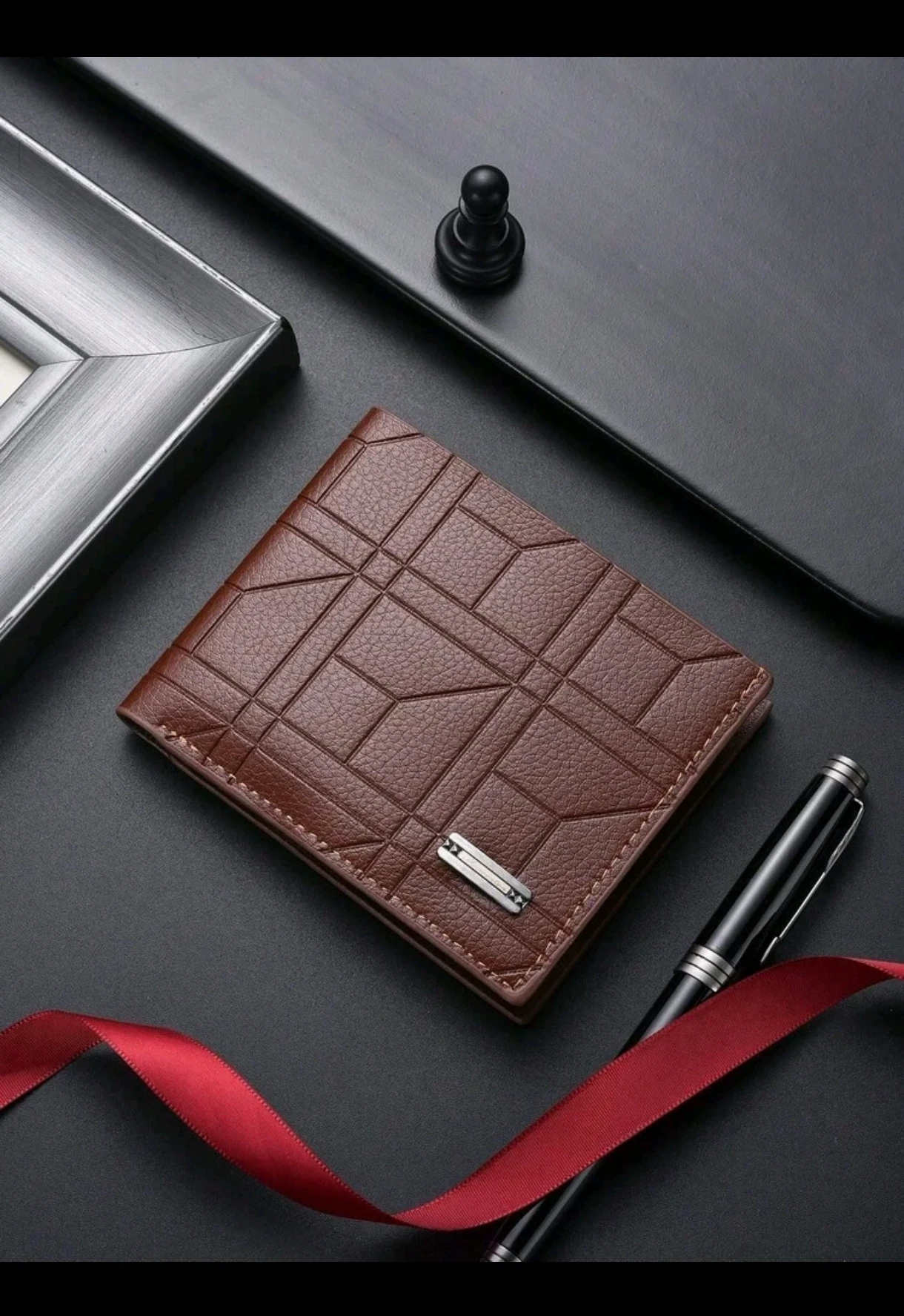 Billetera Ejecutiva Minimalista - Billetera de Poliuretano Premium con Grabado Geométrico 7