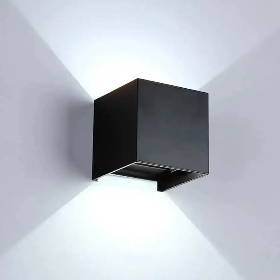 APLIQUE PARED CUBIC NEGRO REGULABLE 6W IP54 LUZ BLANCA/6500K  2