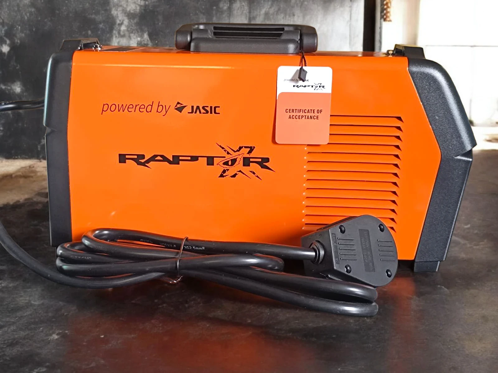 MAQUINA JASIC PARA SOLDAR (RAPTOR) 200DC