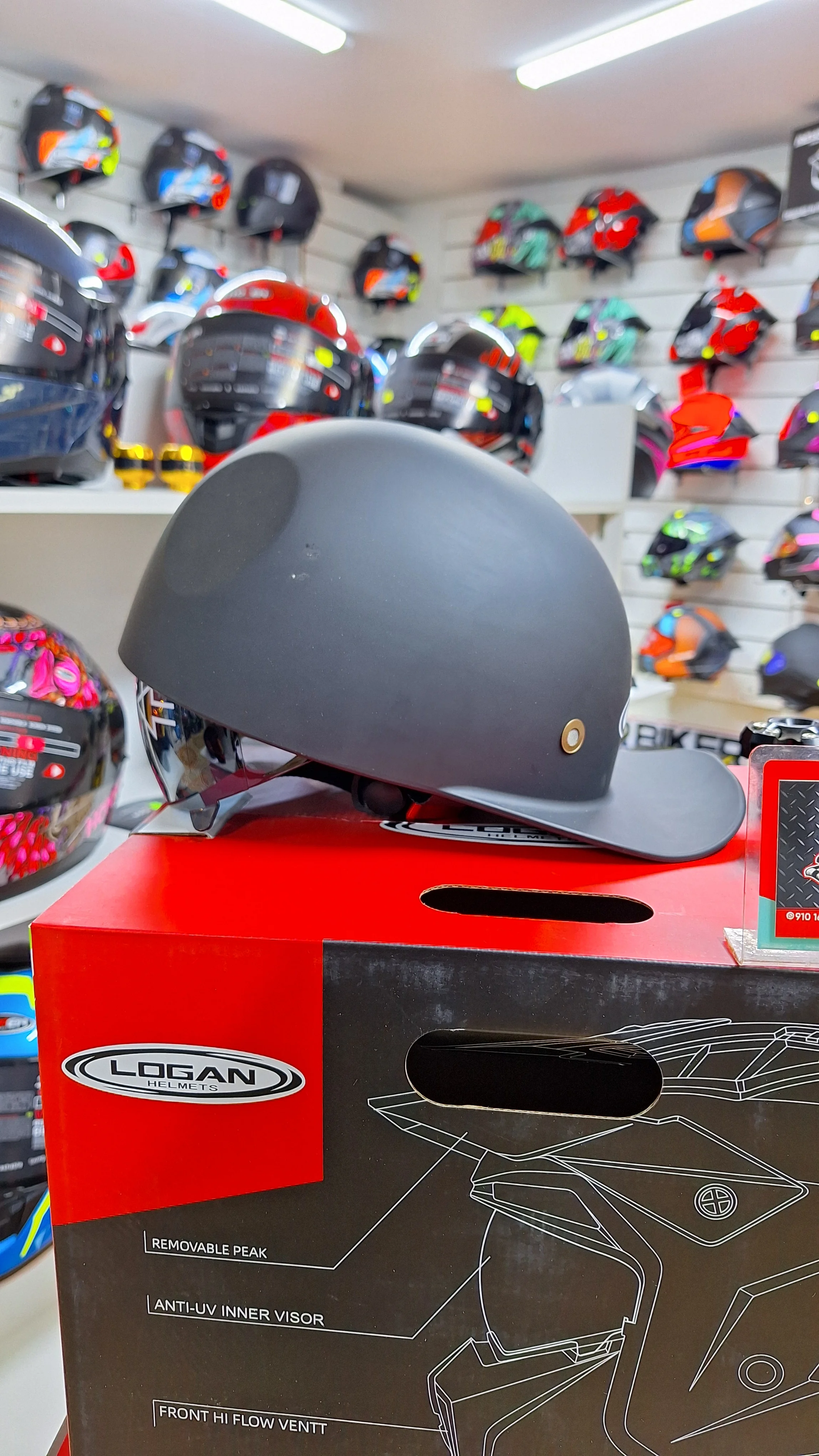 CASCO TIPO GORRA  2