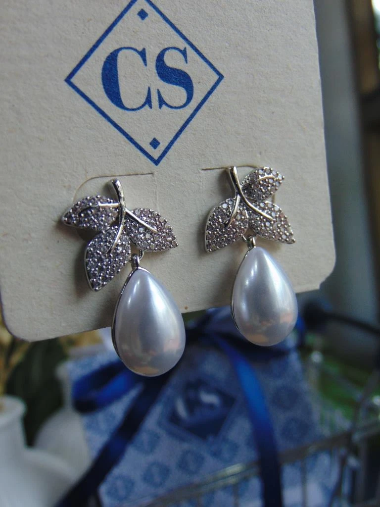 ARETES RODIO PLATE HOJA LAGRIMA PERLA  2