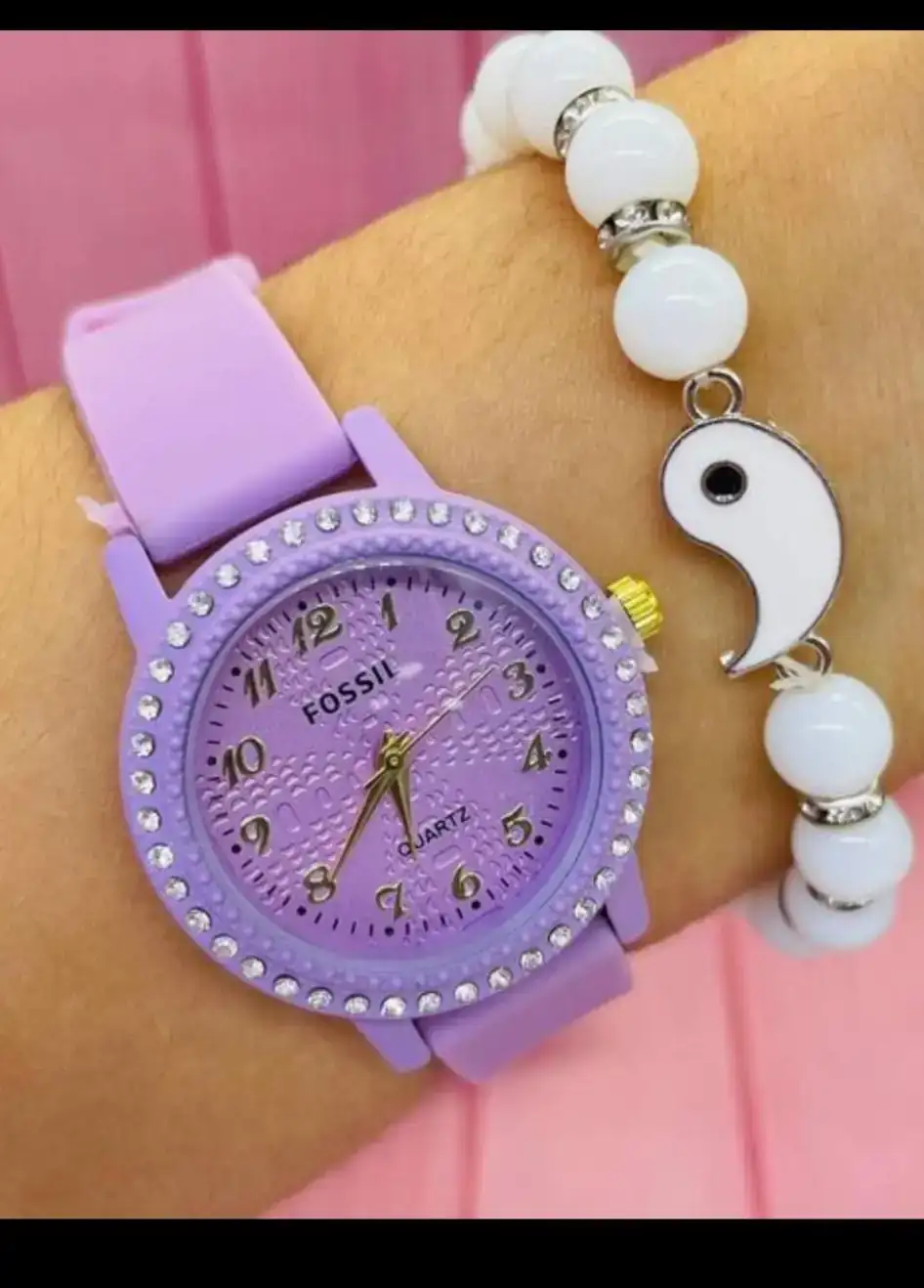 Reloj fósil lila