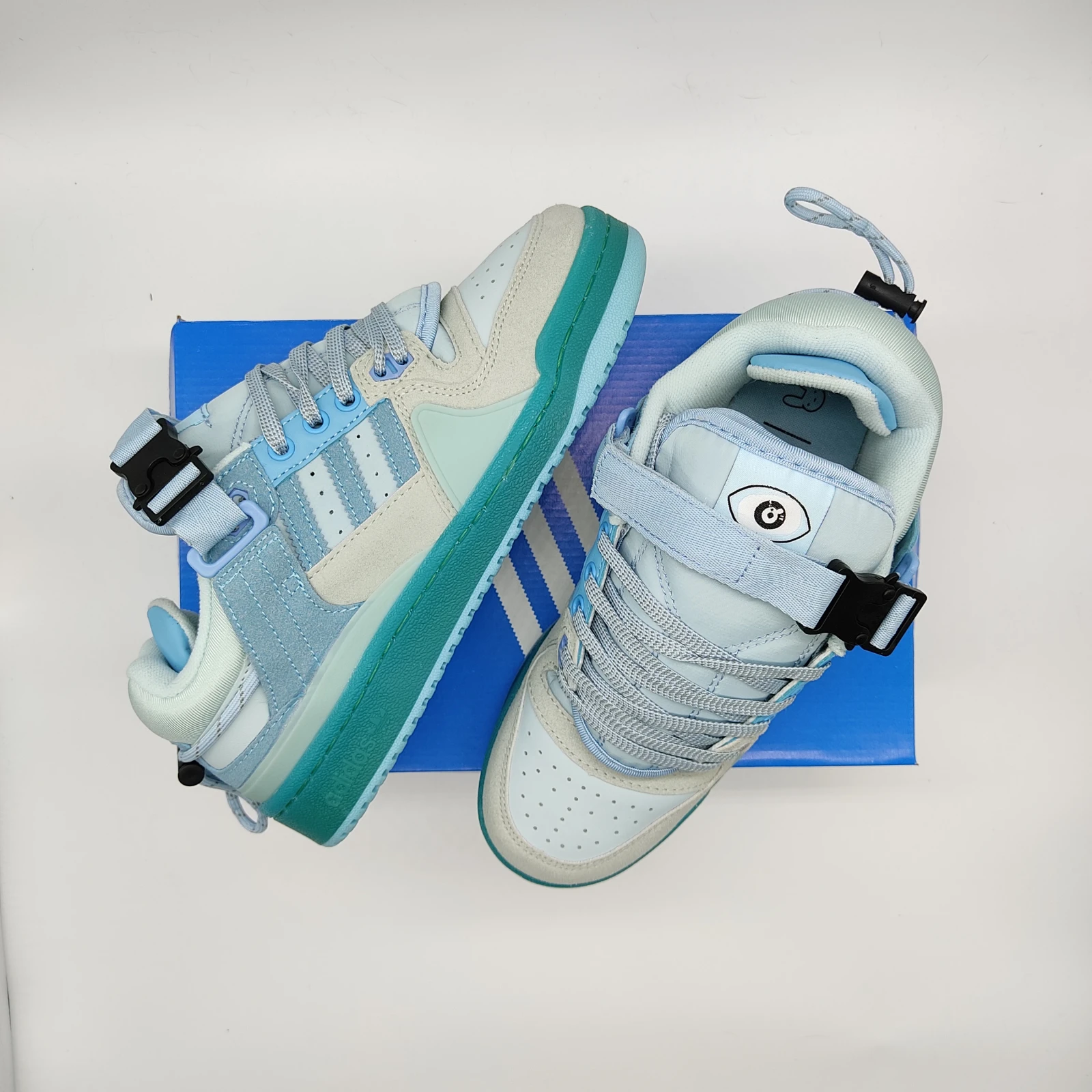 ADIDAS FORUM X BAD BUNNY (1.1 PANAMEÑO) 4