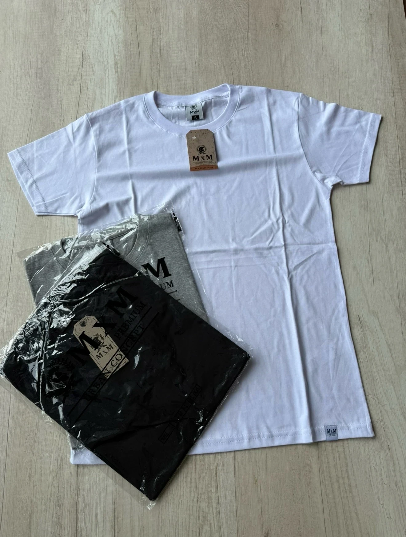 REMERAS BASICAS 