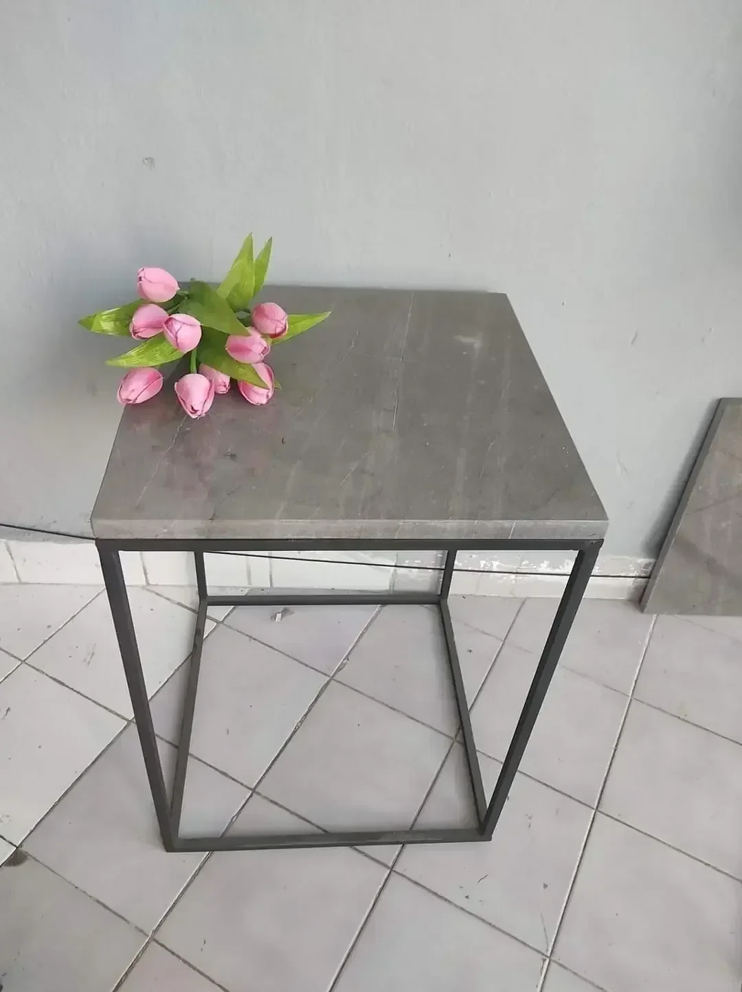 MESA LATERAL CUBI 40 X 40 2