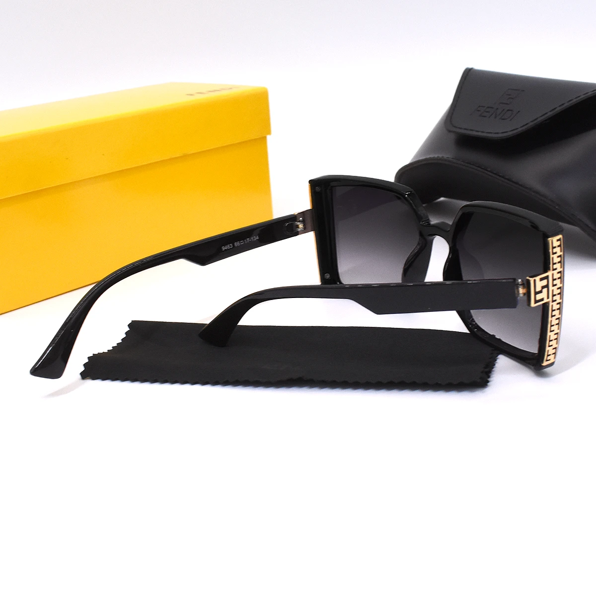 Lentes de Sol FENDI 3