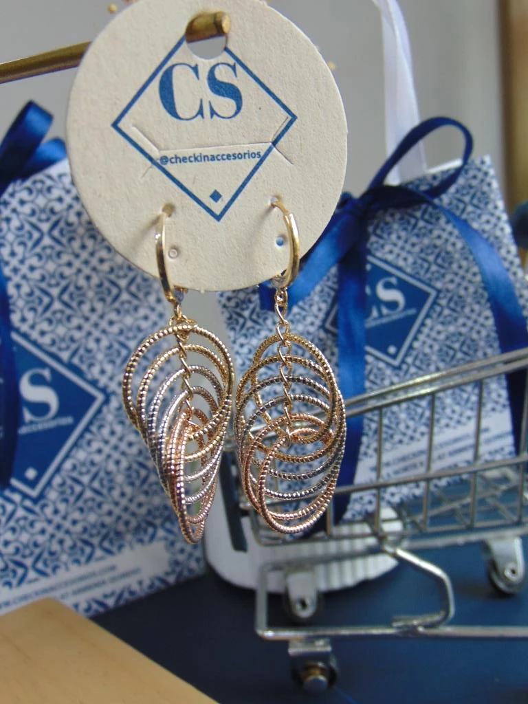 ARETES RODIO DOR CANDONGA CIRCULOS CAPAS 3 TONOS 