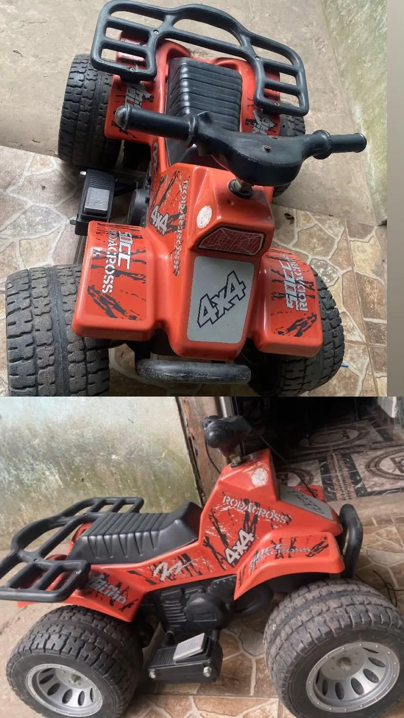 Tengo este cuatri para vender usado anda joya para niños hasta 3 años mas o menos a bateria no tengo cargador 2