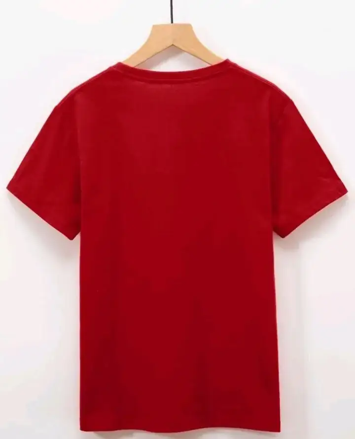 Camiseta con estampado de astronauta 2