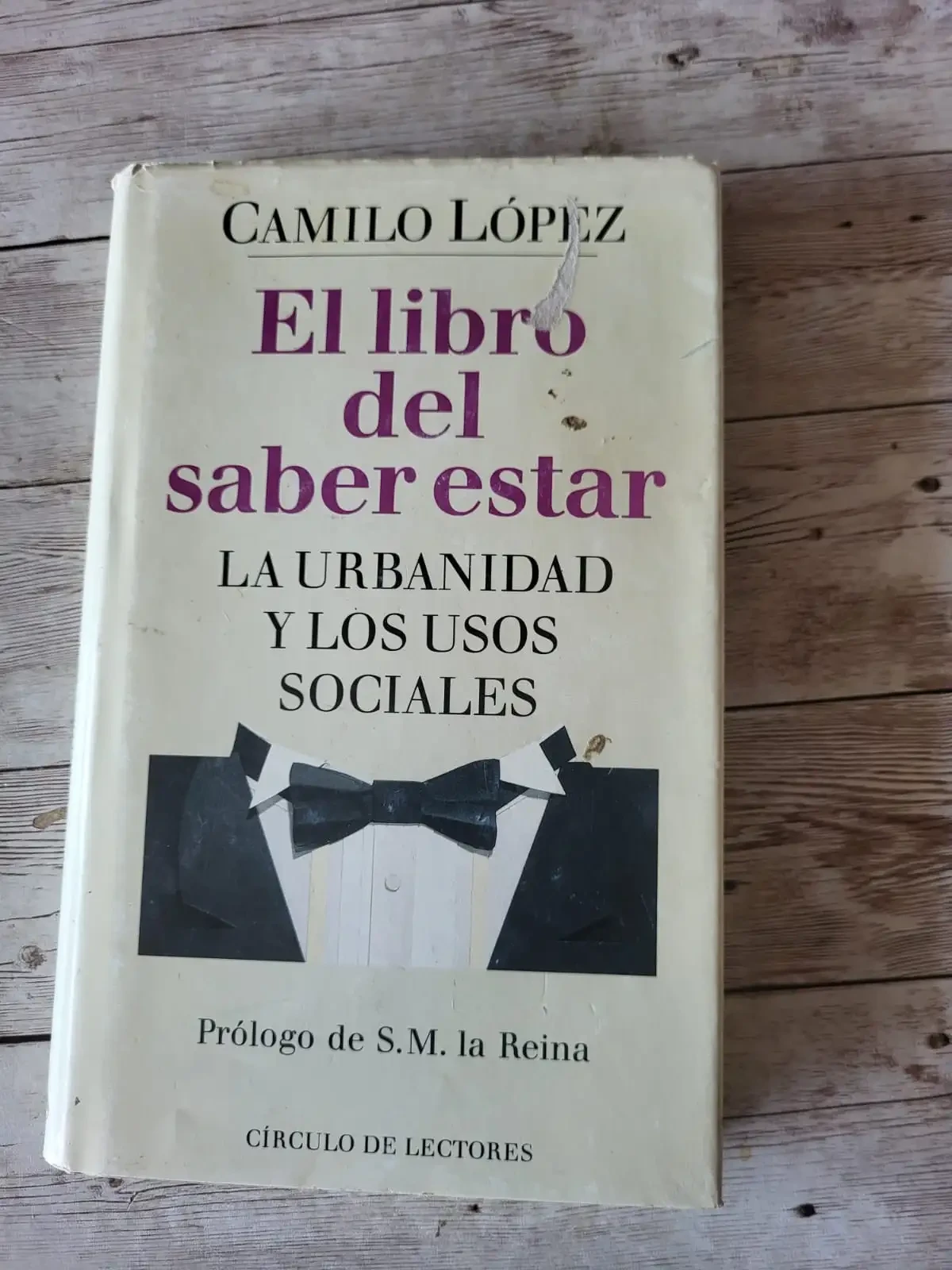 El libro del saber estar / Camilo López