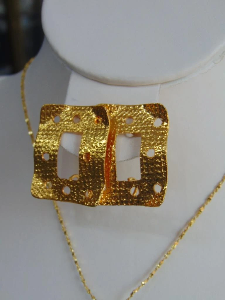 JUEGO BAÑO DE ORO 24 MAXI CUADRADOS TALLADOS HUECOS 4