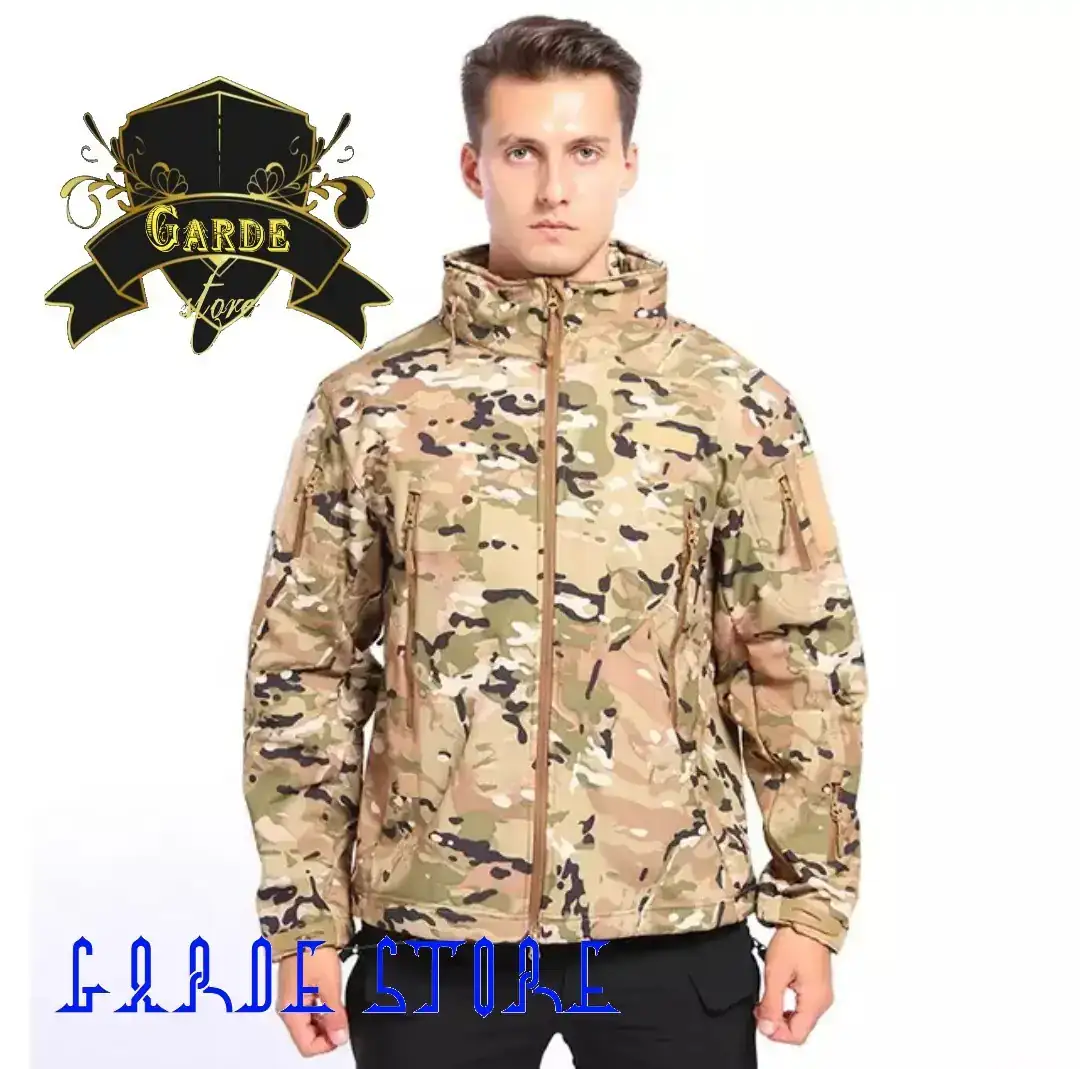 Casaca táctica softshell importado.  2