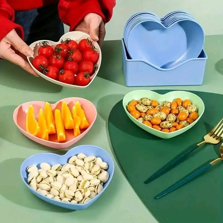 Set de platos en forma de corazón 