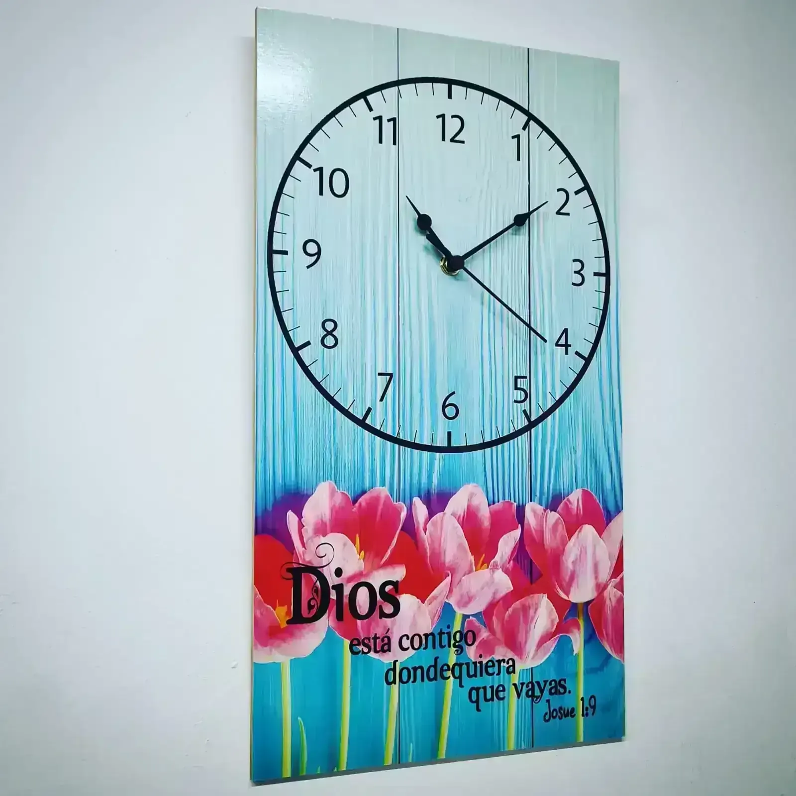 Reloj rectangular grande de pared. R1003