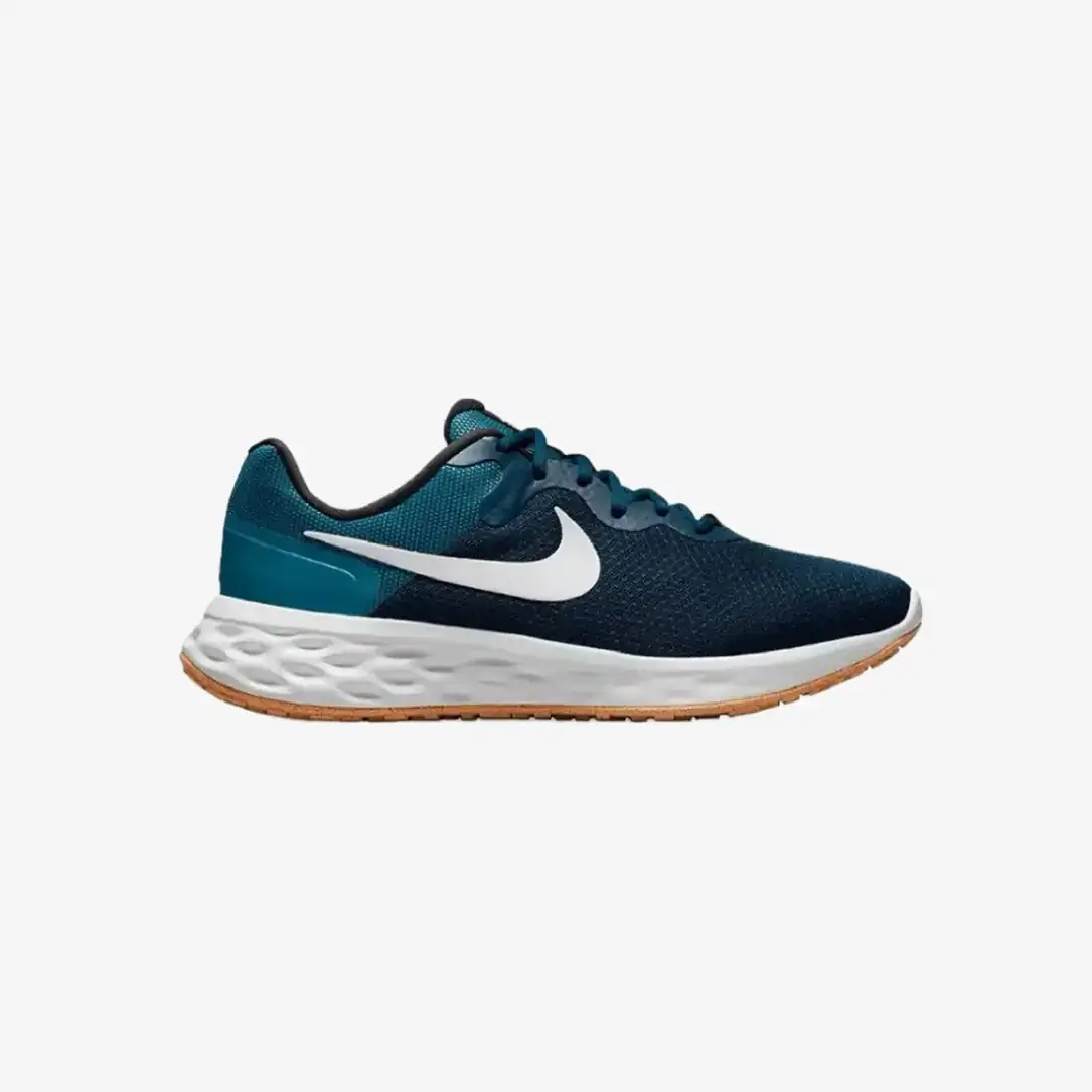 NIKE REVOLUTION