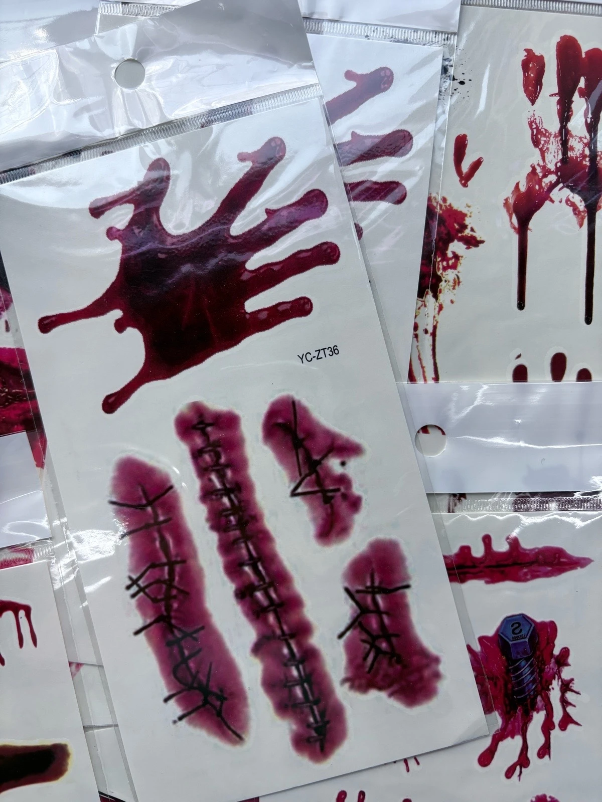 DOCENA DE TATUAJES TEMPORALES DE HERIDAS Y CICATRICES 2