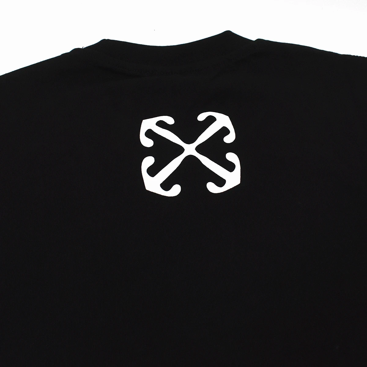 Playera cuello redondo OFF WHITE 4