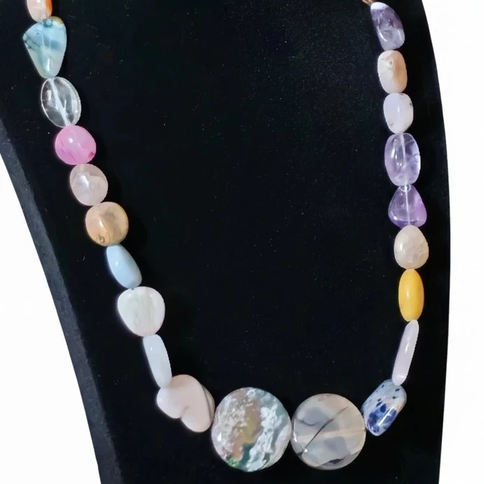 Hermoso collar de piedras mixtas genuinas 7