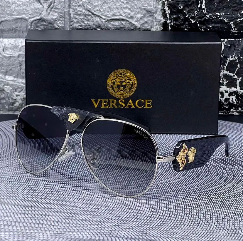 VERSACE  2