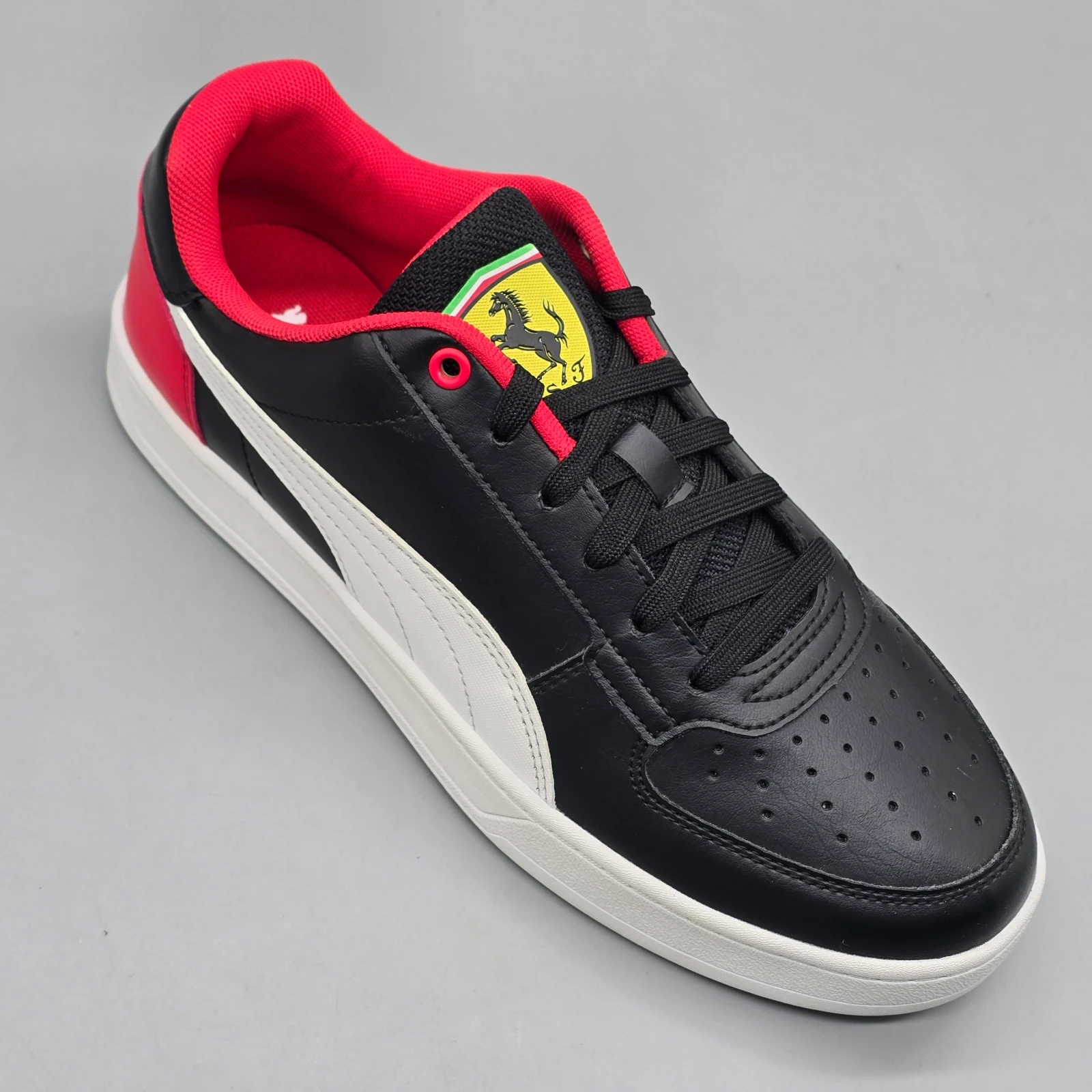 PUMA FERRARI CAVEN 2.0 3