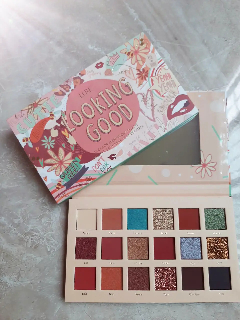 LOOKING GOOD GIRLS CAN 18 COLOR SHADOW PALETTE 3