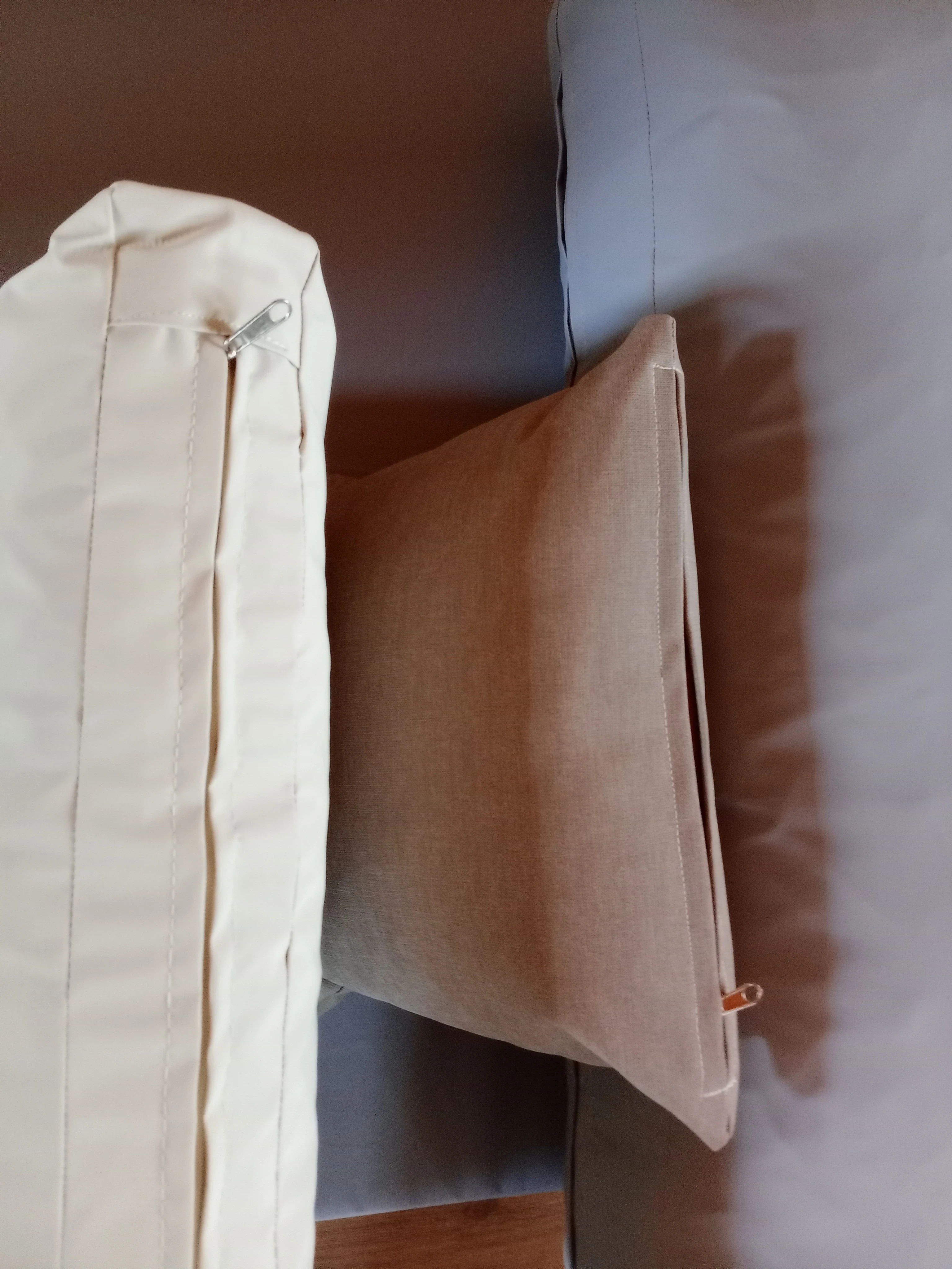 Respaldos y almohadones decorativos a medida.
