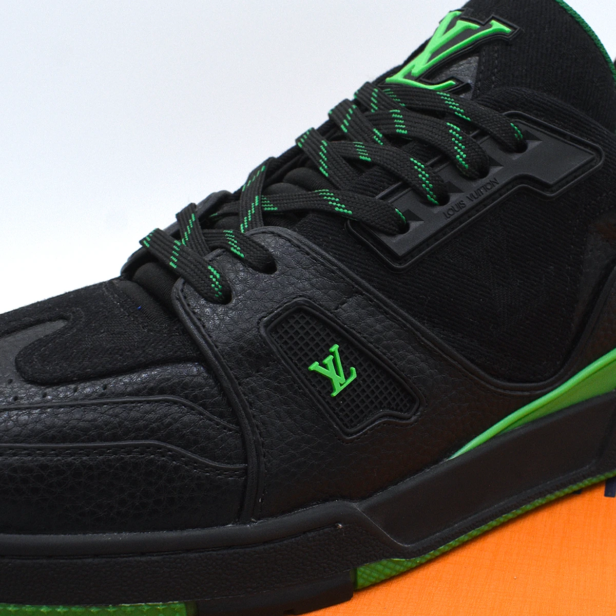LV Trainer Negro / Verde 6