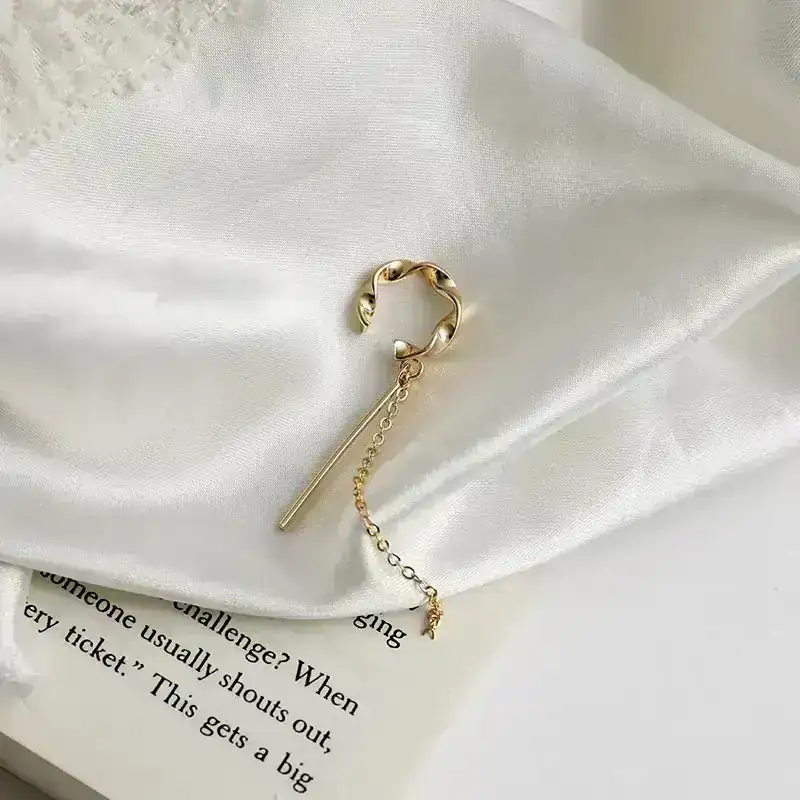 Ear Cuff Cairel Dorado REF: ME16 2