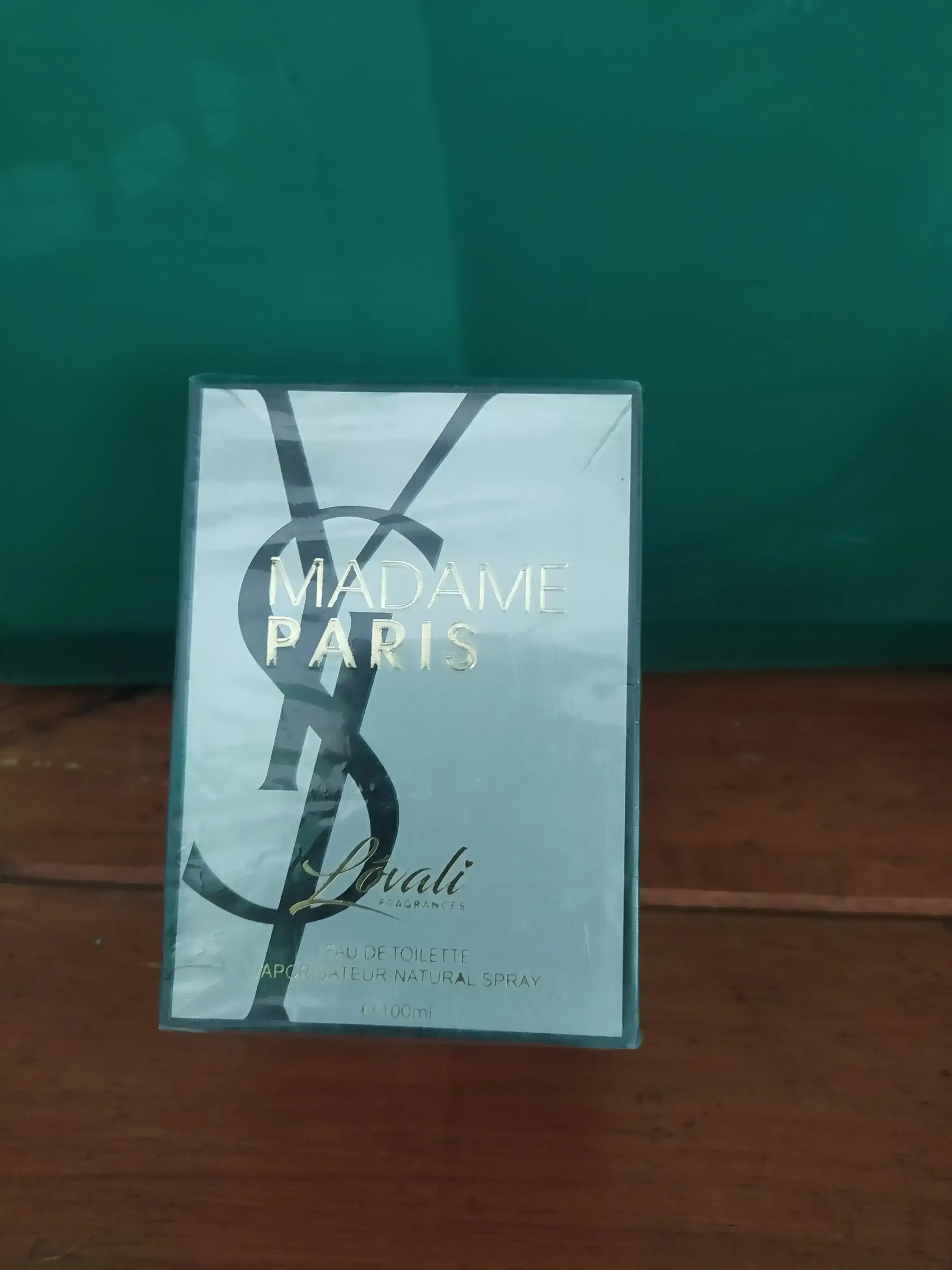 YVES SAINT LAURENT