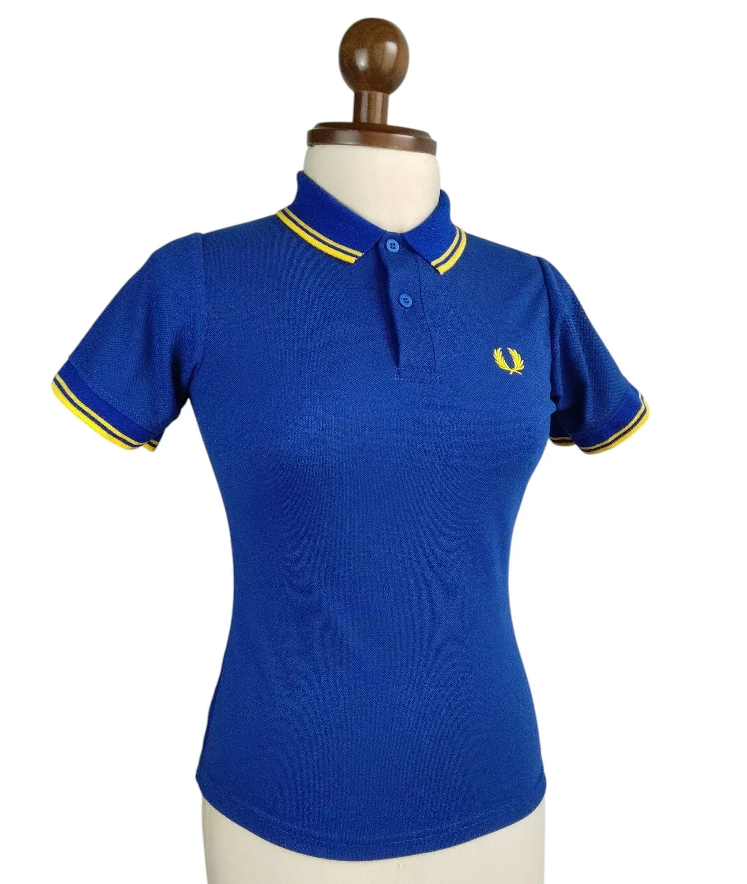 Camisa polo azul rey con amarillo 